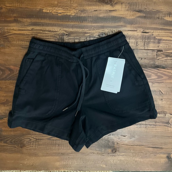Athleta Farallom Short - NWT - XS - Picture 1 of 1